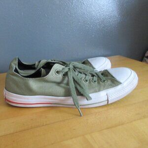 Converse olive green low top sneakers wms sz 12 mens sz 10